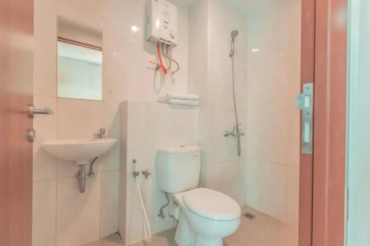 Redliving Apartemen Grand Kamala Lagoon - Kita Pro Tower Barclay North Bekasi Kültér fotó